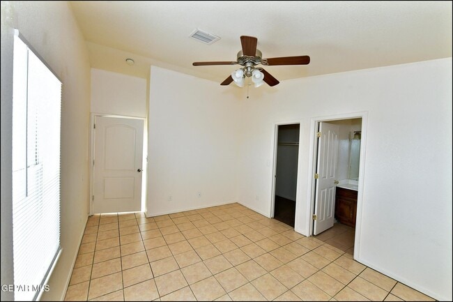 Building Photo - 14164 Robert Ituarte Dr