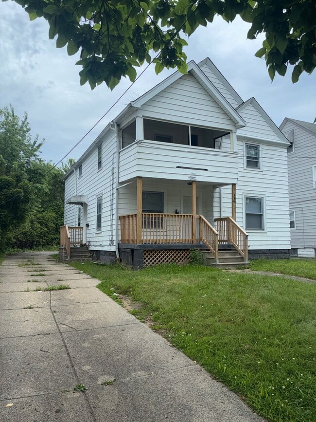 Building Photo - 386 E 152nd St