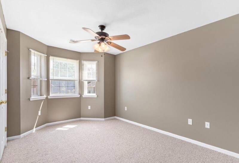 Building Photo - 125 Ridgeview Dr