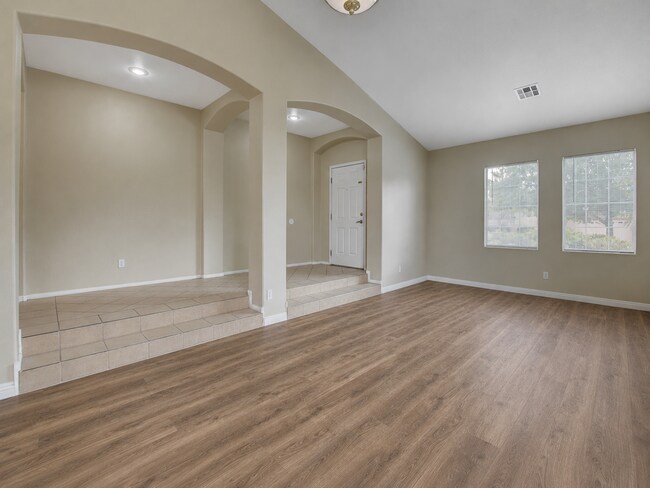 Building Photo - Anthem Gem with 3-Car Garage & Spacious Backyard