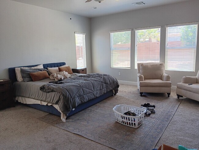 Building Photo - Beautiful single family home in Little Valley - PET FRIENDLY