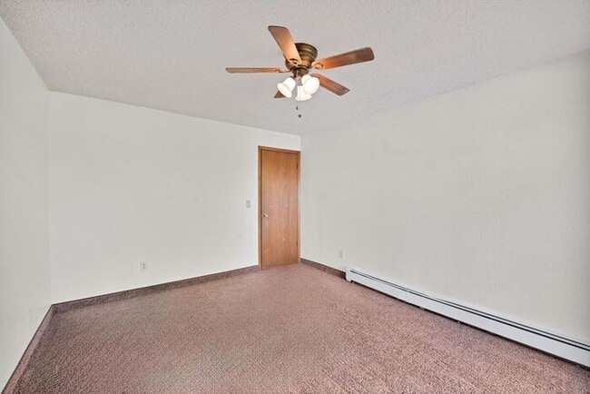 Building Photo - Charming 2-Bed Condo Near CMU & St. Mary’s...