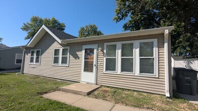 Building Photo - 3-bedroom in Lewis Central