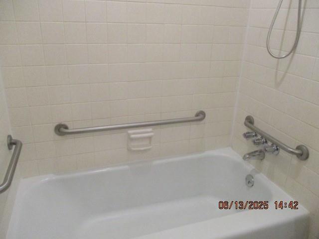 Building Photo - 1401 Charles St