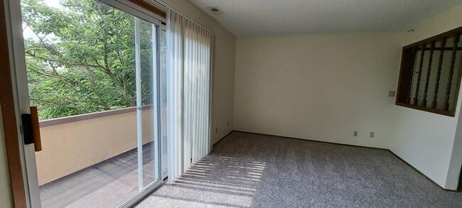 Building Photo - Beautiful community tucked away