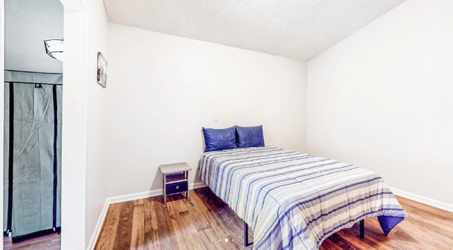 Building Photo - 5437 Biffle Rd