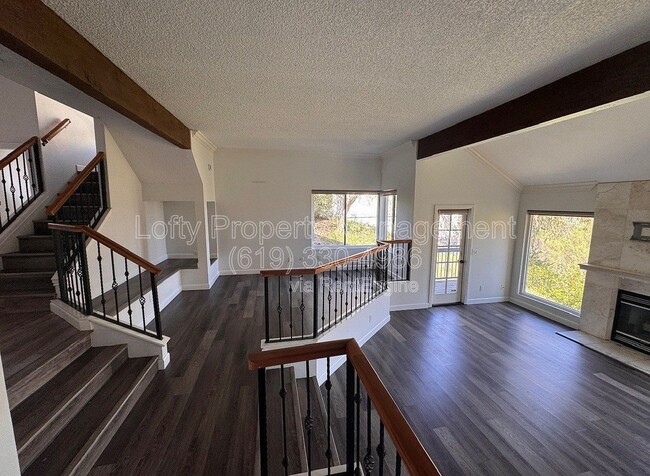 Building Photo - 4629 Villas Ct