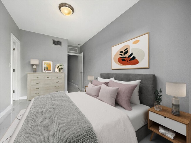 Building Photo - 1503 NE 4th Ct