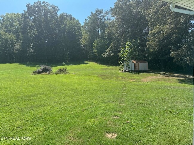 Building Photo - 520 Hopewell Rd