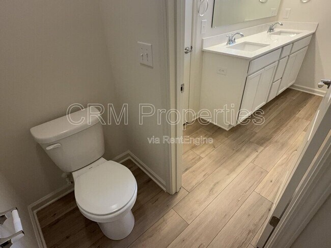 Building Photo - 7264 Selah Ln