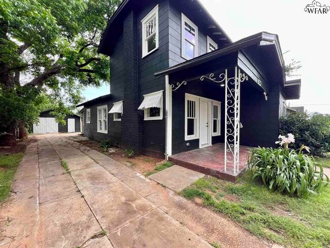Building Photo - 2304 Talunar Ln
