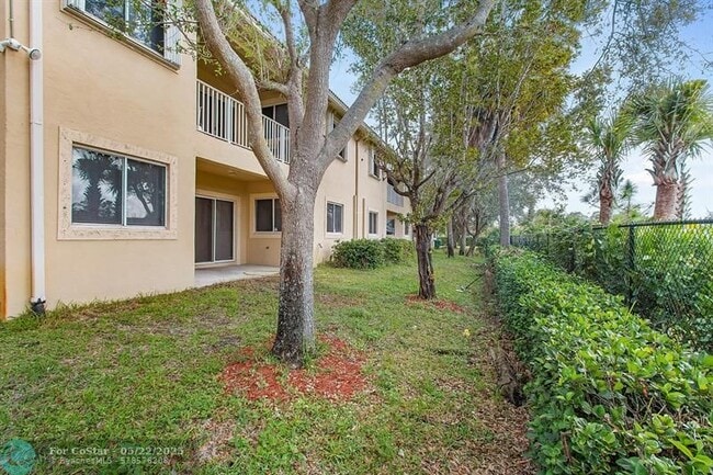 Building Photo - 8462 NW 40th St