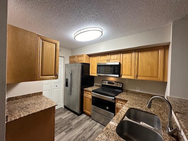 Building Photo - 7824 Sonoma Springs Cir