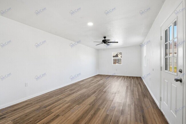 Building Photo - 3833 Tidball Dr