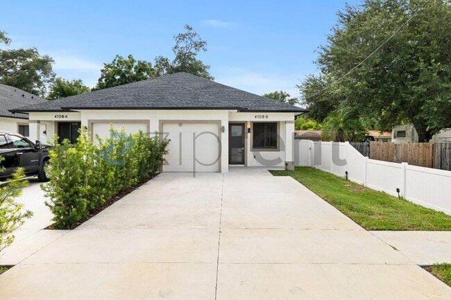 Building Photo - 4108 N Thatcher Ave
