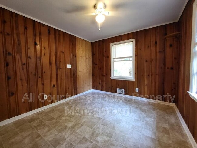Building Photo - 2759 Ellenwood Cir