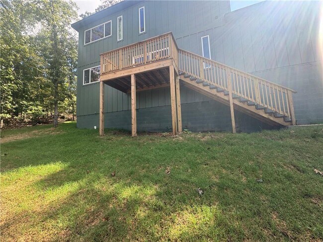 Building Photo - 61 Skipton Dr