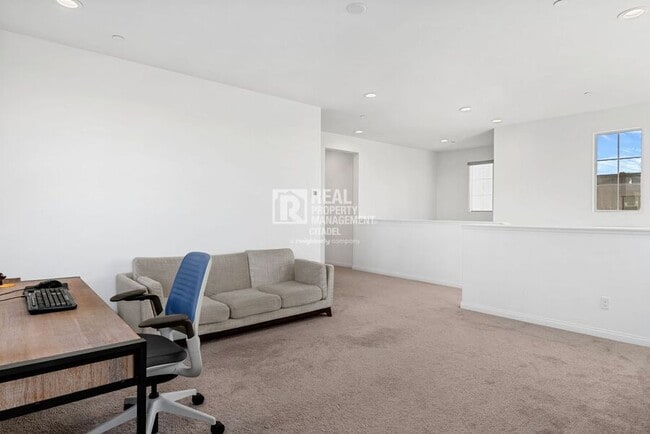 Building Photo - 3657 Bearberry Ave