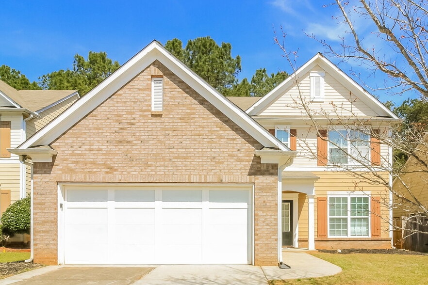 Primary Photo - 445 Laurelton Cir