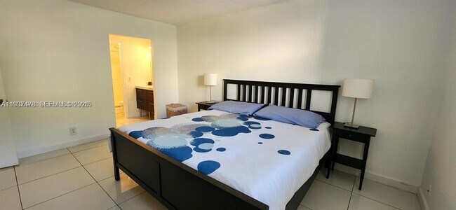 Building Photo - 959 SE 2nd Ave