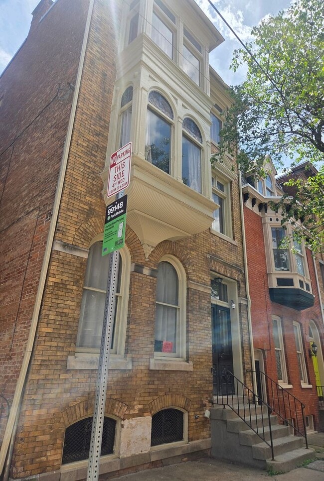 Building Photo - 152 E Philadelphia St