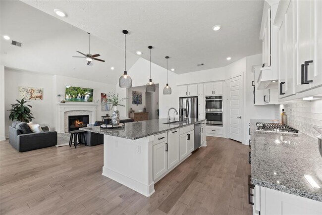 Building Photo - 1707 Brea Rdg Trl