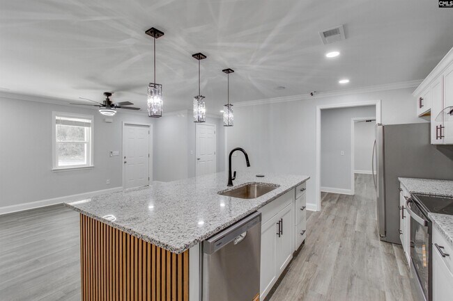 Building Photo - 2327 Willow St