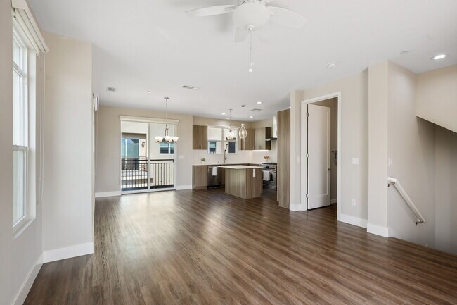 Building Photo - 4416 Paxton Pl