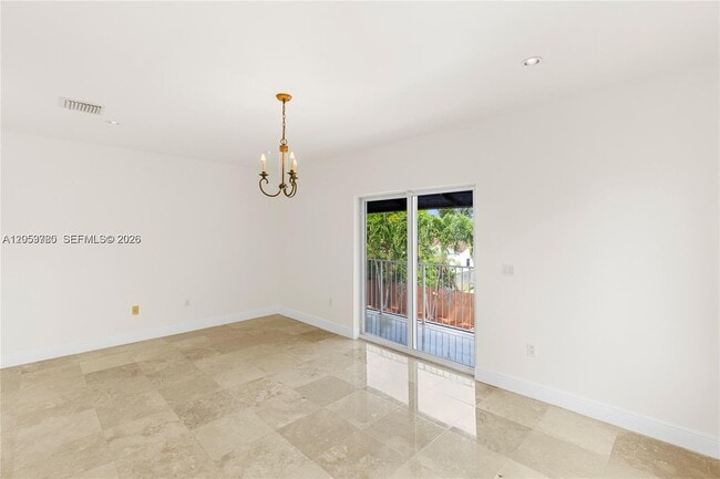 Building Photo - 4023 SW 10th St