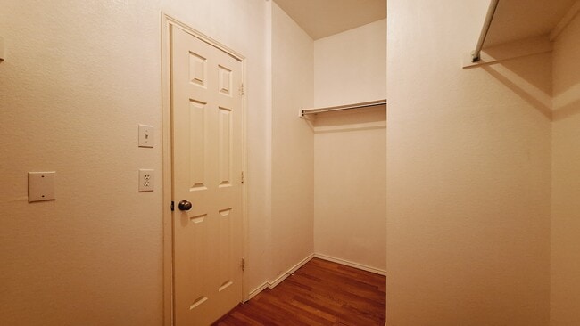 Building Photo - 5812 Lava Dr