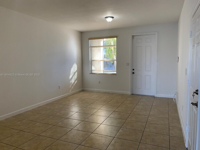 Building Photo - 14761 SW 25th St