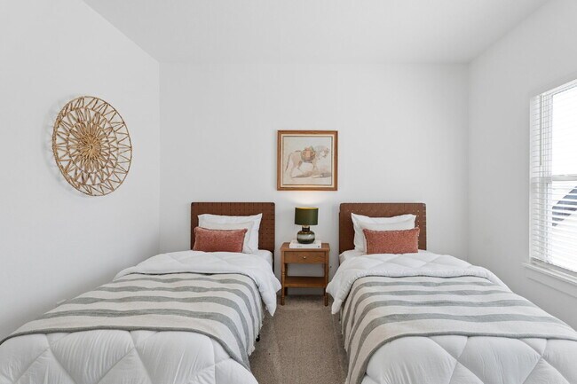 Building Photo - Fully Furnished Home in Broken Arrow