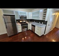 Building Photo - 191 Everett St