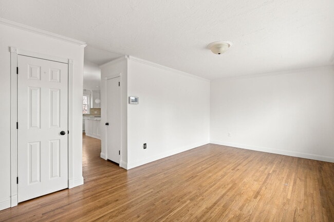 Building Photo - 1004 11th St NW