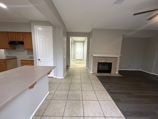 Building Photo - Nice Home For Rent