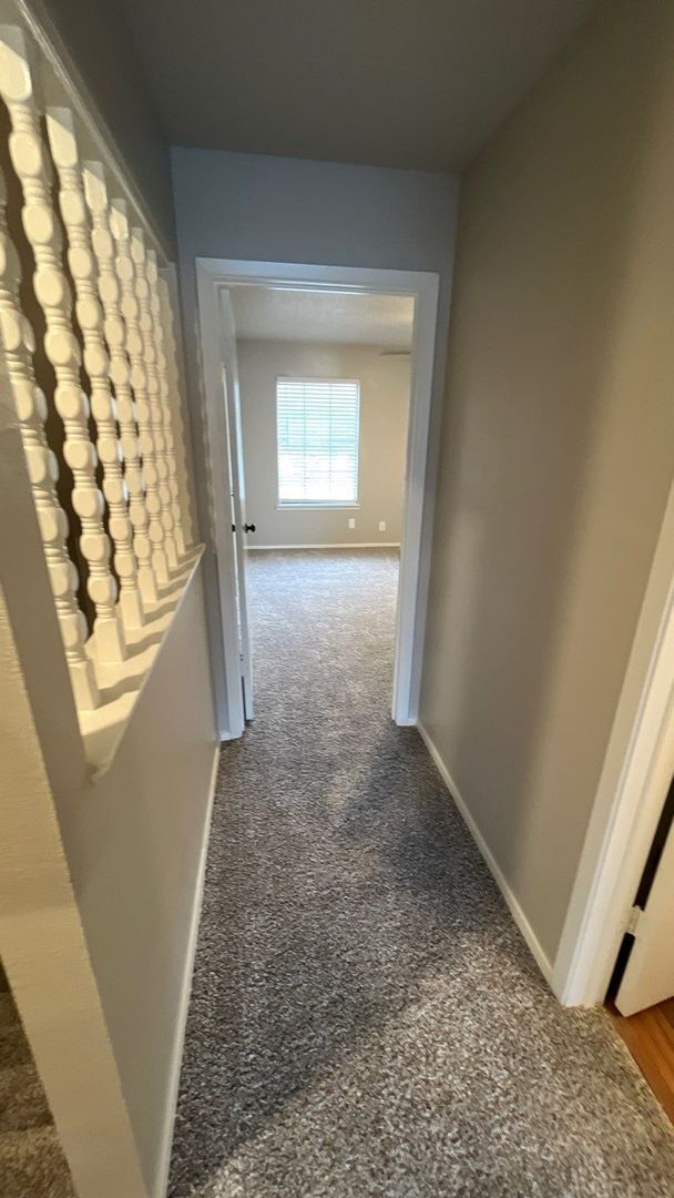 Building Photo - 110-116 Meadowview Drive