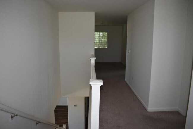 Building Photo - 4297 Freemark Ave