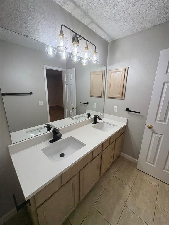 Building Photo - 9617 Copper Creek Dr