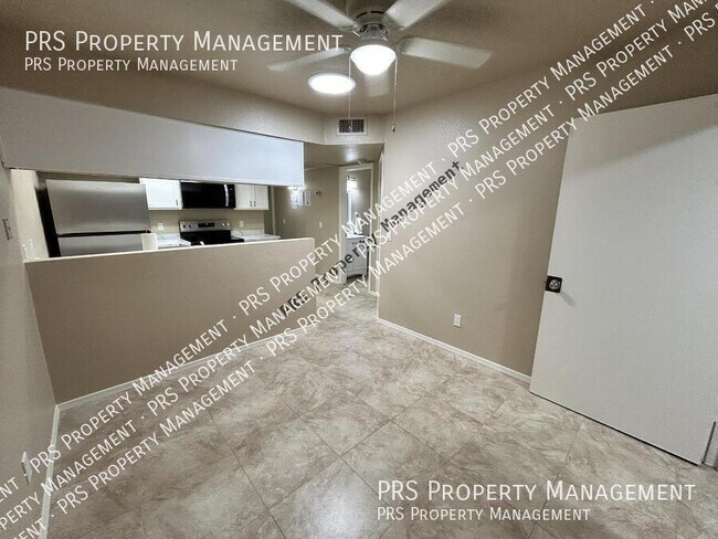 Building Photo - 551 S Lesueur-Unit 1