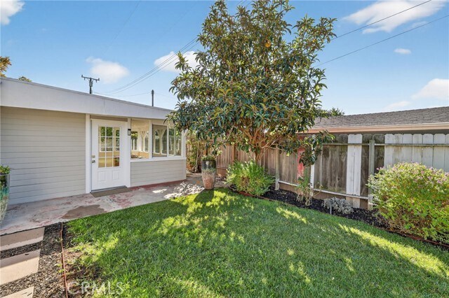 Building Photo - 302 Cleveland Dr