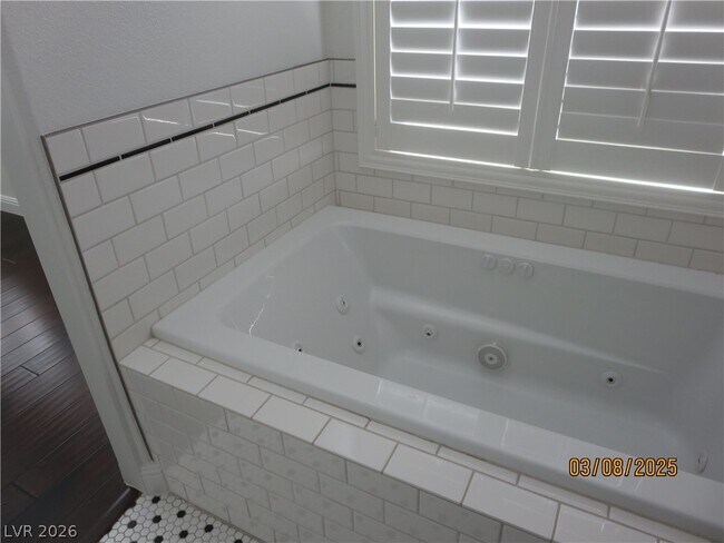 Building Photo - 499 Holly Hunt St