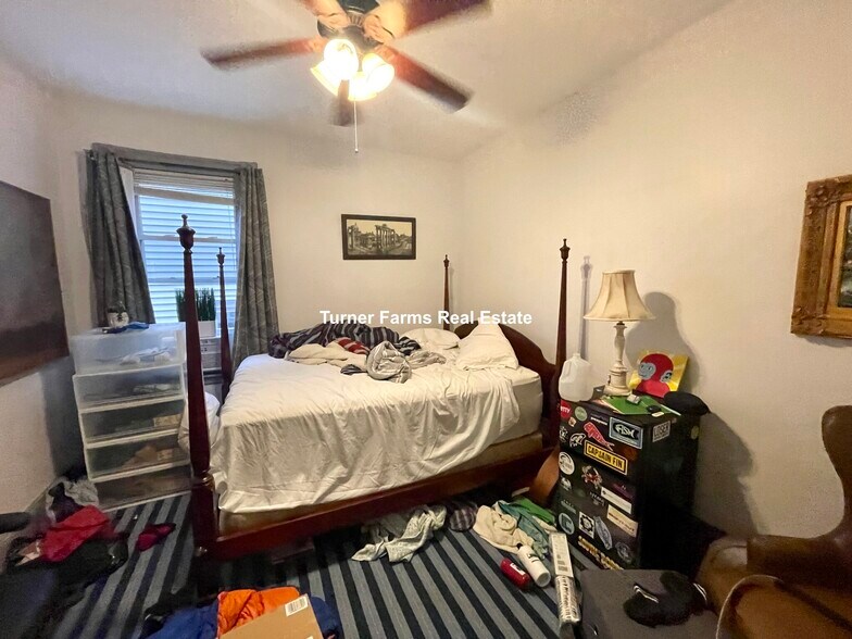 Building Photo - 34 Cherokee St