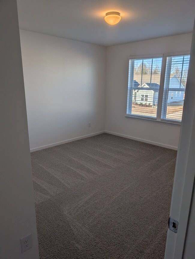 Building Photo - Brand New 4 BD Home in Stonebridge Fairways- Available NOW!