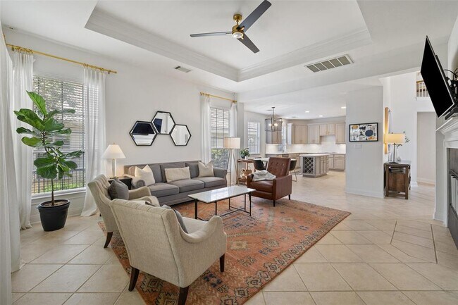 Building Photo - 209 The Hills Dr