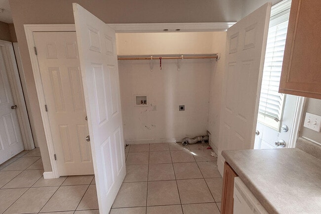 Building Photo - 4802 Edenton Blvd