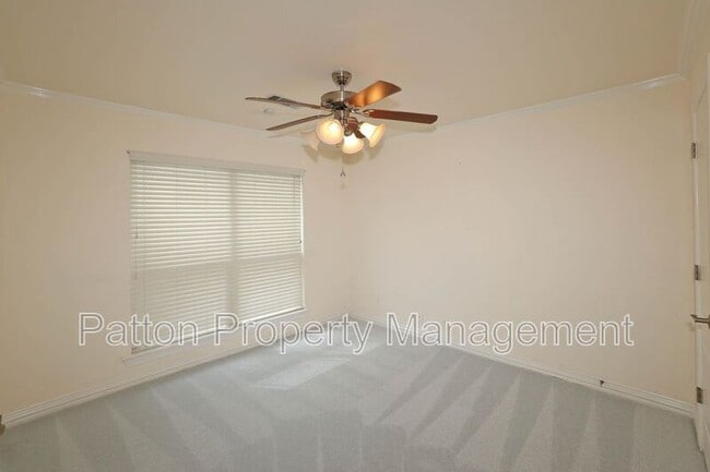 Building Photo - 6802 Thunder Rd