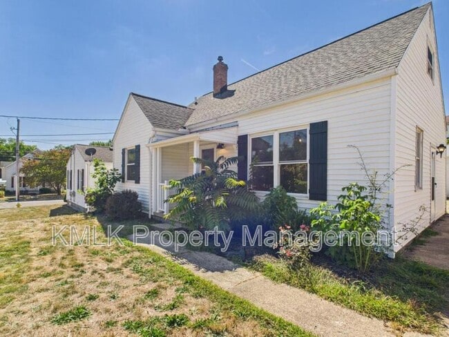 Building Photo - 170 Akers Ave