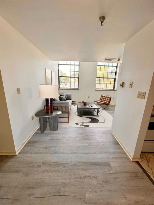 Building Photo - Station Lofts