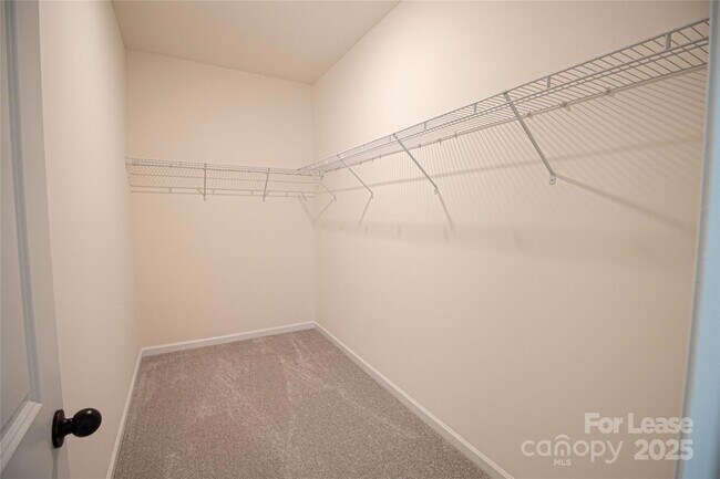 Building Photo - 3030 Falling Stone Cir