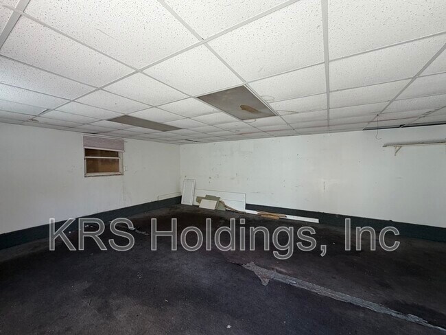 Building Photo - 408 Stockton Rd